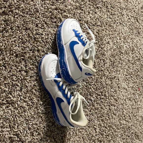 Nike air forces - Picture 1 of 5